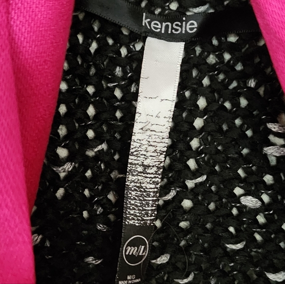 Kensie Black and White Asymmetric Chanki Sweter Cardigan - Picture 4 of 5